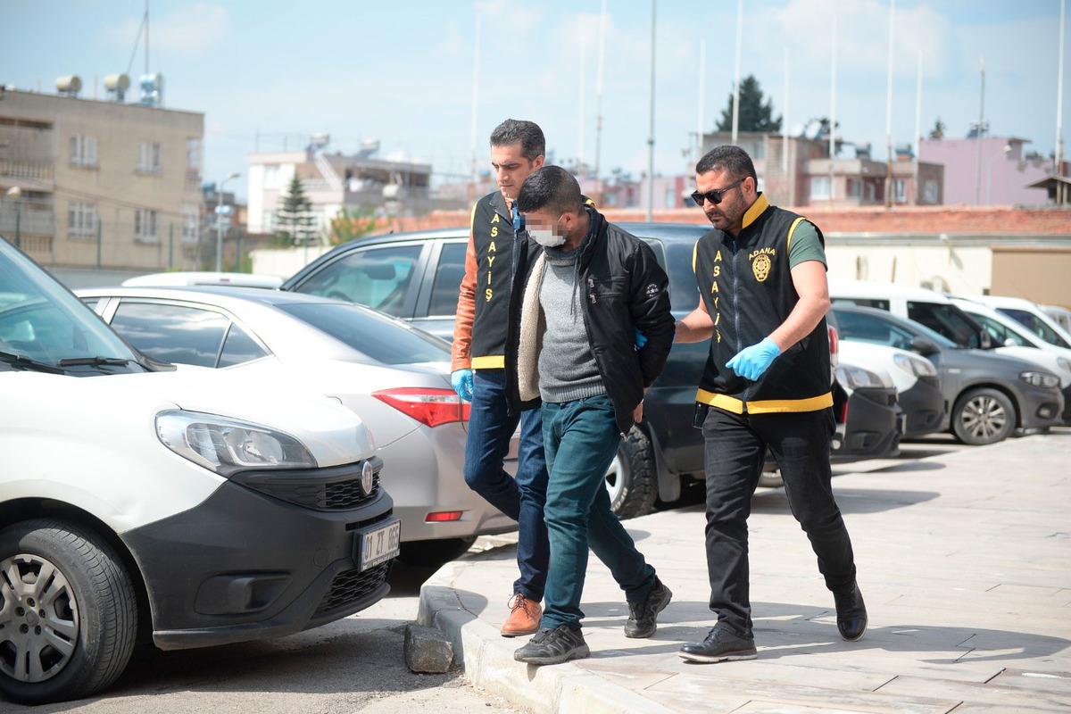 Fuhuş anlaştıkları kadınlar ka&ccedil;ınca otel g&ouml;revlisini darp ettiler!