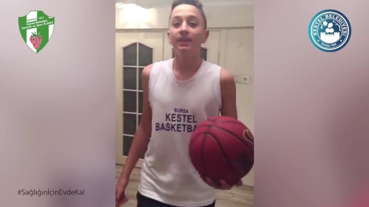 Kestelbelediyespor&rsquo;lu &ccedil;ocuklardan &lsquo;Evinde Kal&rsquo; &ccedil;ağrısına videolu destek