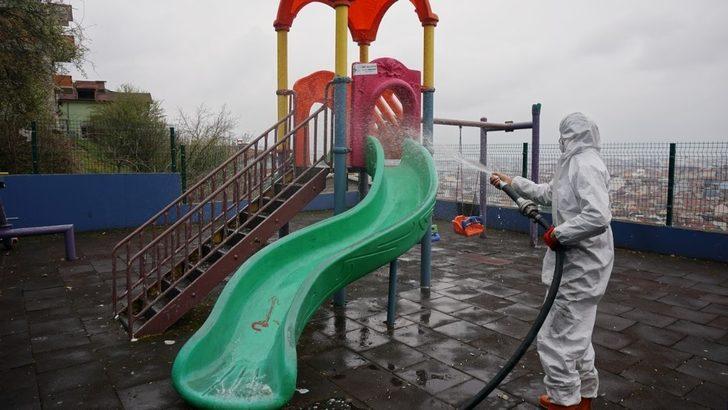 İzmit Belediyesi’nden Bekirdere ve Yenişehir’deki parklarda dezenfekte çalışması G2