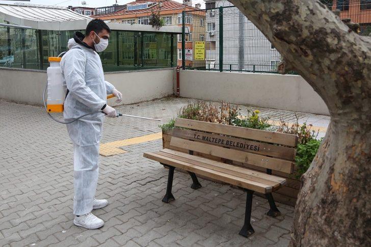 Maltepe’de ATM’ler ve otobüs durakları ilaçlandı G4