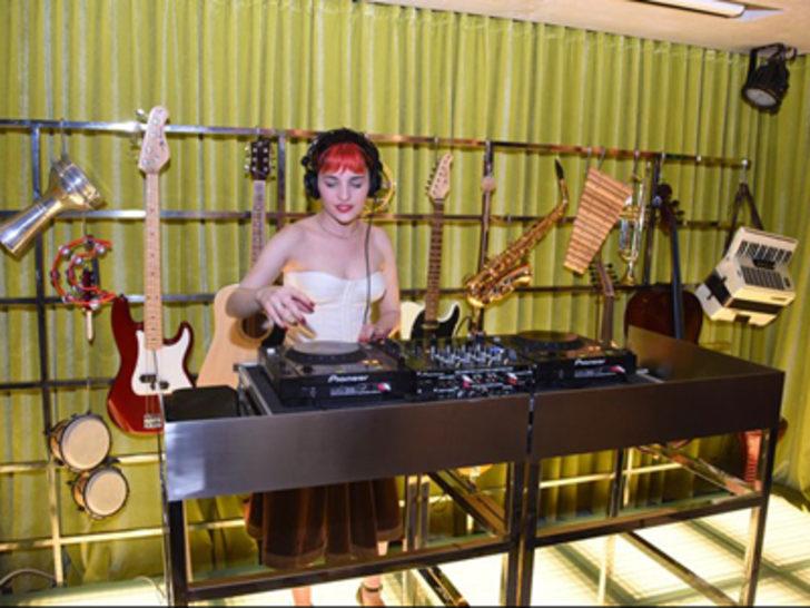 Gonca Vuslateri DJ oldu G5