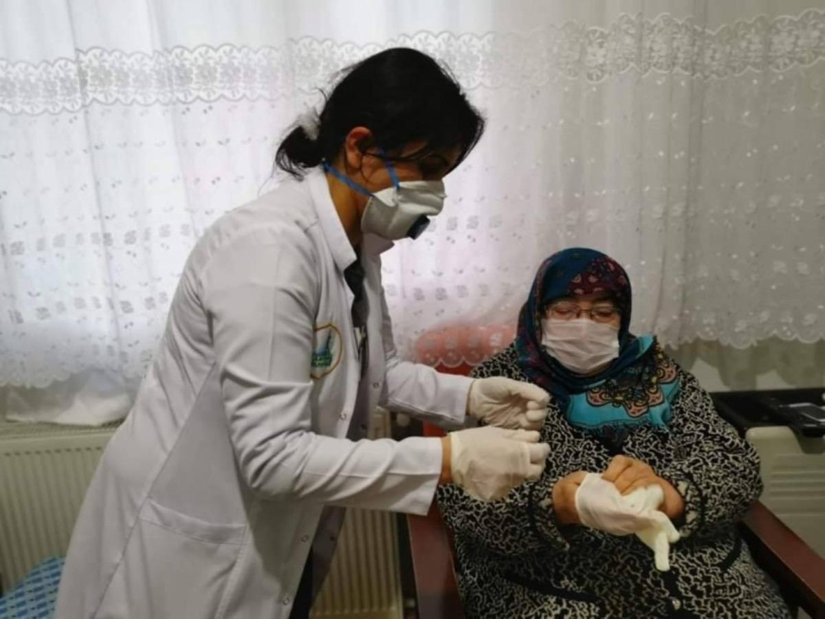 Kartepe&rsquo;de 60 yaş &uuml;st&uuml;ne &ouml;zel ilgi