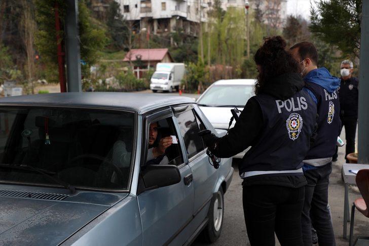 Rize'nin giriş noktalarında koronavirüse karşı sağlık taraması sürüyor G1
