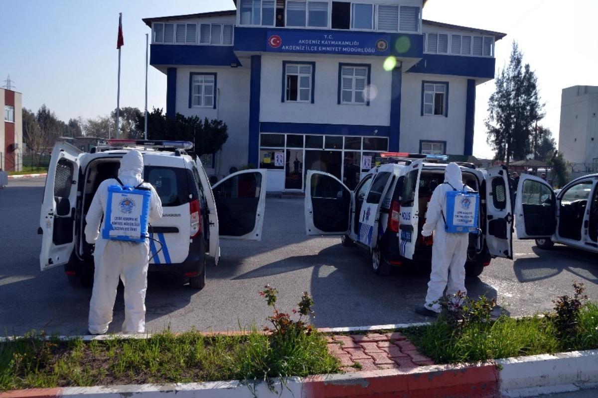 Akdeniz il&ccedil;esinde korona vir&uuml;s tedbirleri s&uuml;r&uuml;yor