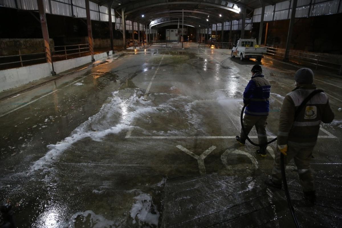 Haliliye&rsquo;de pazar yerleri dezenfekte edildi