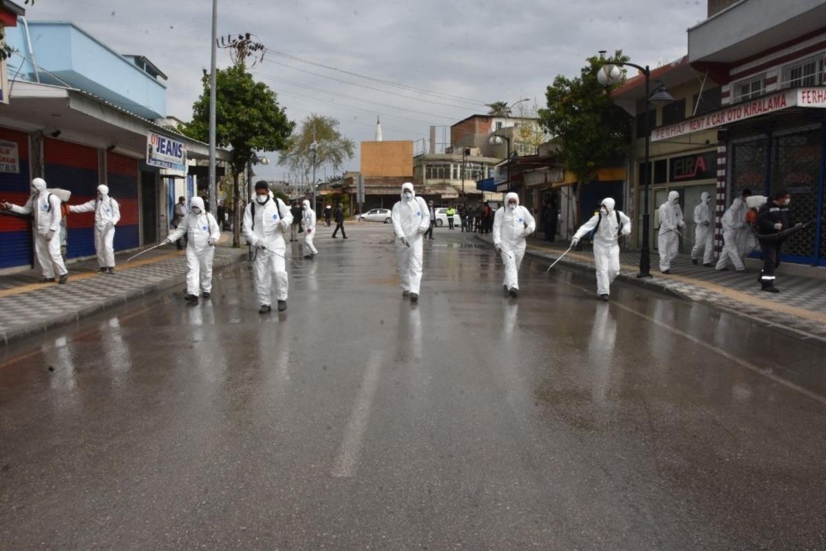 Ceyhan&rsquo;da dezenfekte seferberliği