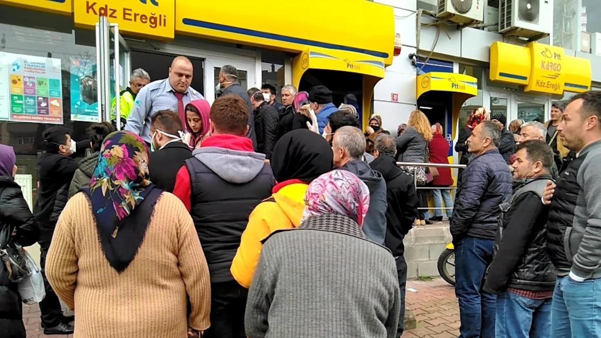 Koronavir&uuml;s uyarılarını hi&ccedil;e saydılar!