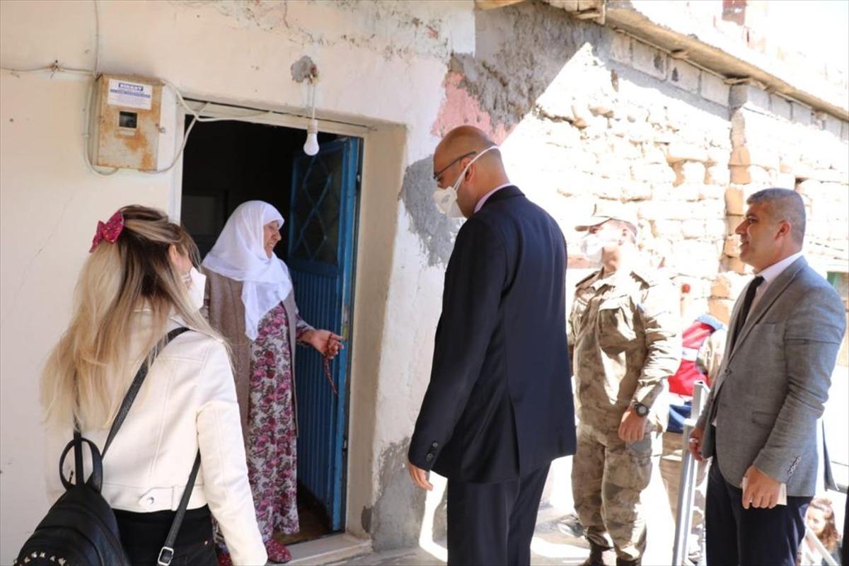 Kurtalan Kaymakamı Aydın da "Vefa Sosyal Destek Grubu" &ccedil;alışmasında yer aldı