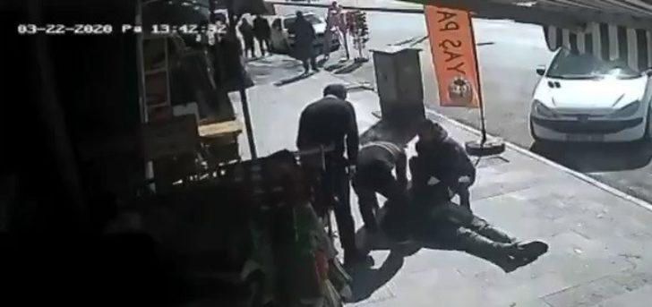 Kaldırımda yürüyen adamın ani ölümü kamerada! G3