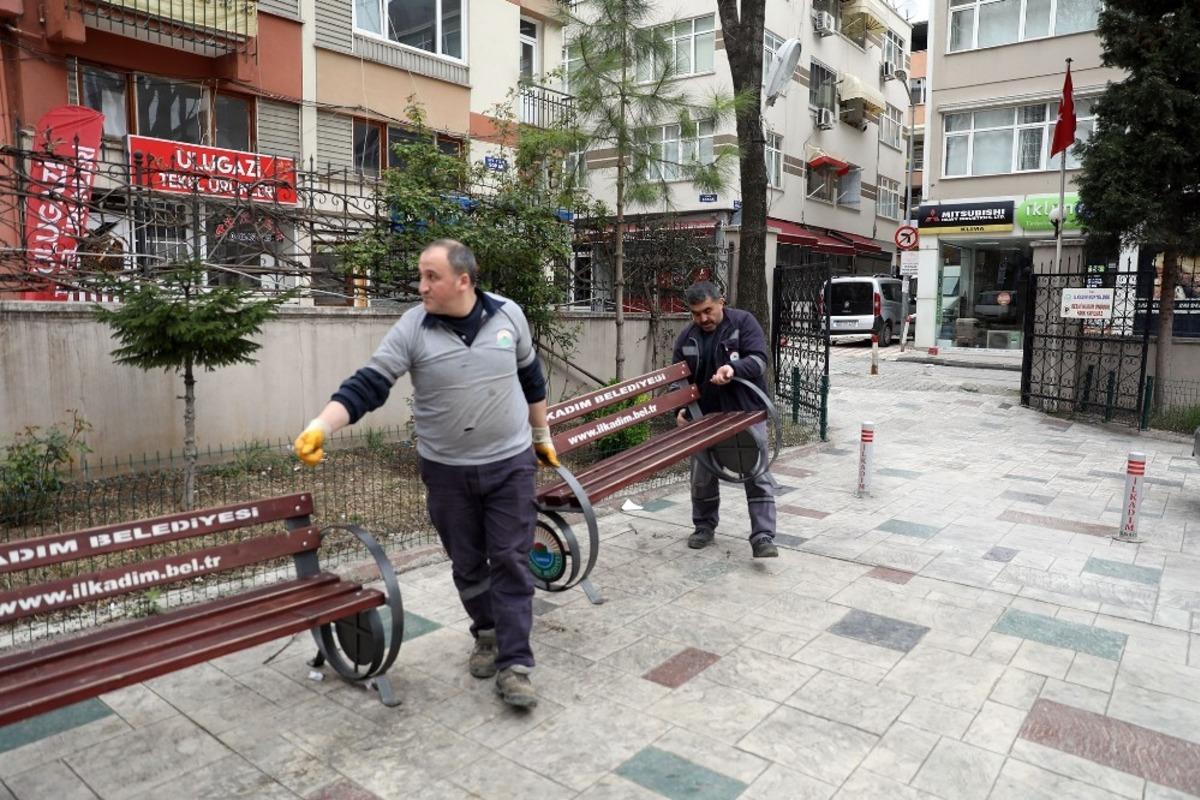 İlkadım&rsquo;da korona vir&uuml;s&uuml;ne karşı banklar s&ouml;k&uuml;ld&uuml;