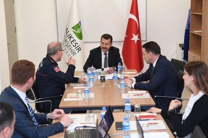 BAKOM Covid-19 ile 24 saat mücadele ediyor G4