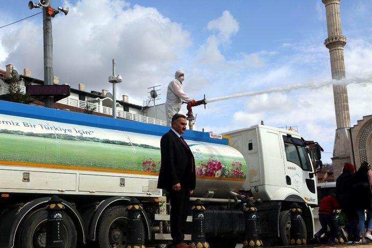 Develi’de dezenfekte seferberliği sürüyor G1