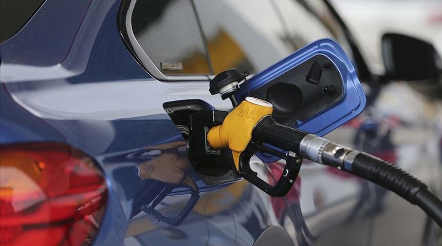 Benzine 20 kuruş zam geliyor
