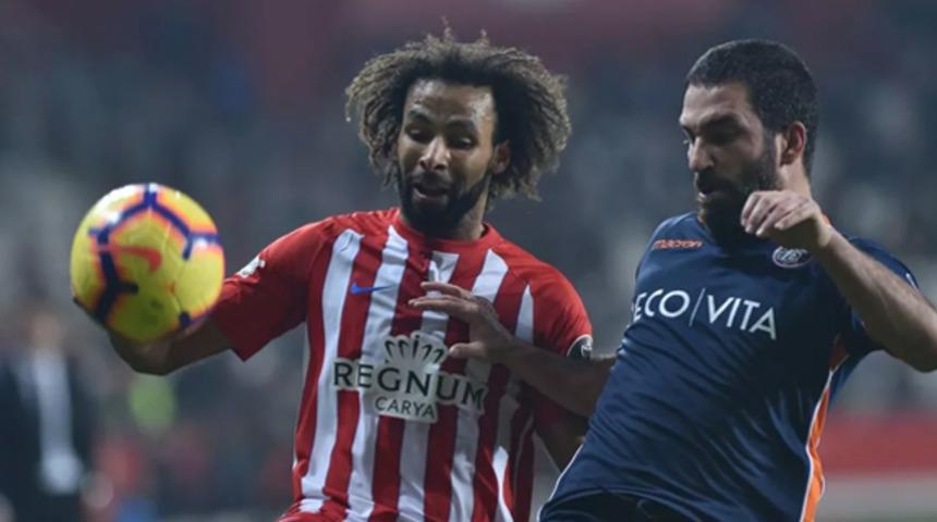 Nazım Sangare'yi Galatasaray istedi Beşiktaş transfer etti!