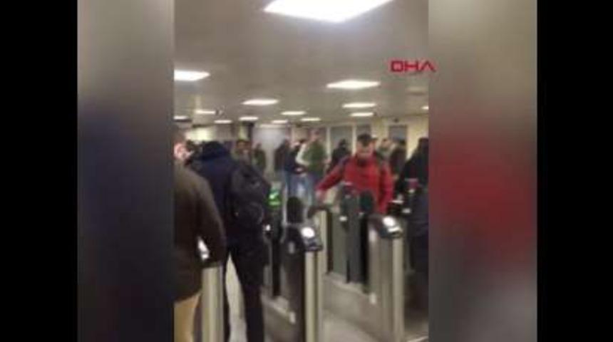 İngilizler kısıtlamaları dikkate almadı: Tren istasyonları doldu