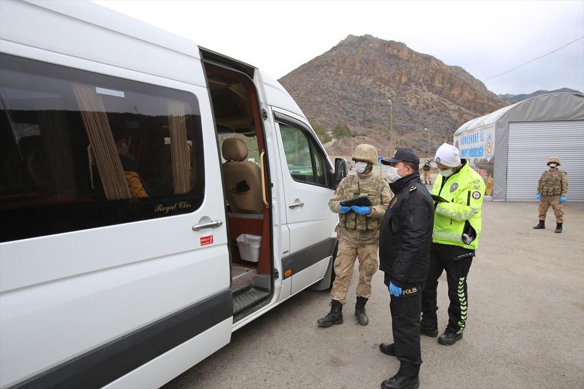 G&uuml;m&uuml;şhane, Giresun ve Ordu'da koronavir&uuml;s tedbirleri