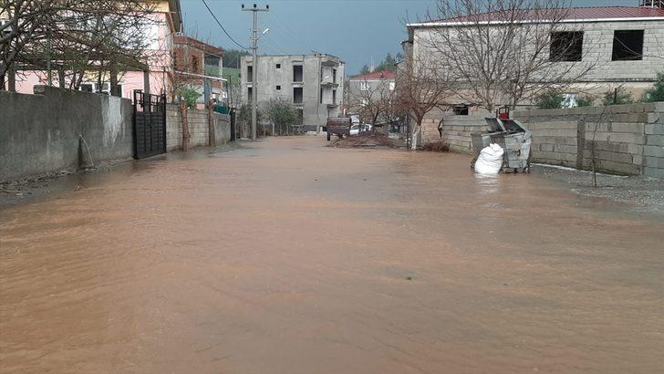 Kahramanmaraş'ta sağanak ve dolu etkili oldu G3