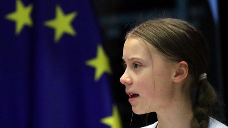 Koronavirüs belirtileri gösterdiklerini söyleyen Greta Thunberg ve babası kendilerini karantinaya aldı