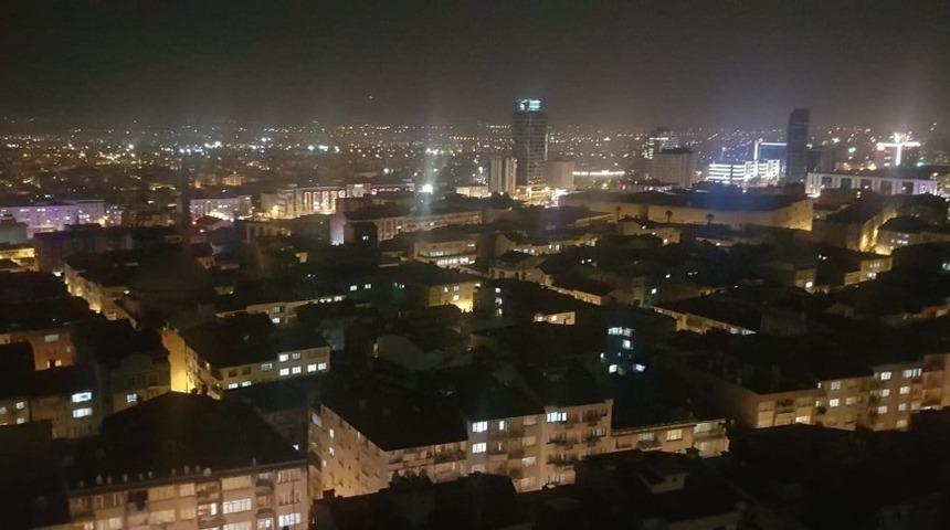 Yatsı ezanı ardından dualar okundu, tekbirler getirildi