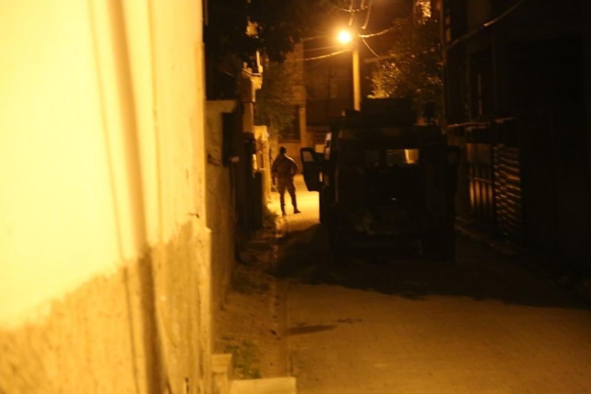 &Ouml;zel harekat polislerinin d&uuml;zenlediği operasyonla yakalandı