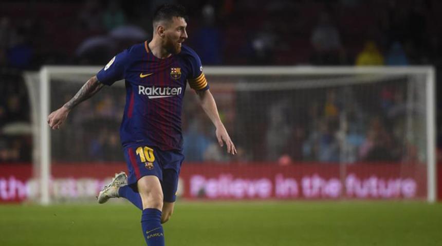 Lionel Messi'den koronavirüsle savaşa 1 milyon Euro bağış