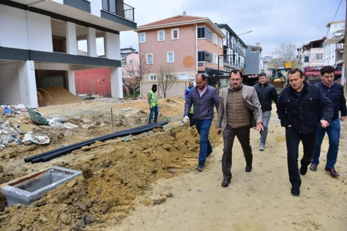 S&uuml;leymanpaşa Belediyesi yol &ccedil;alışmalarına aksatmadan devam ediyor