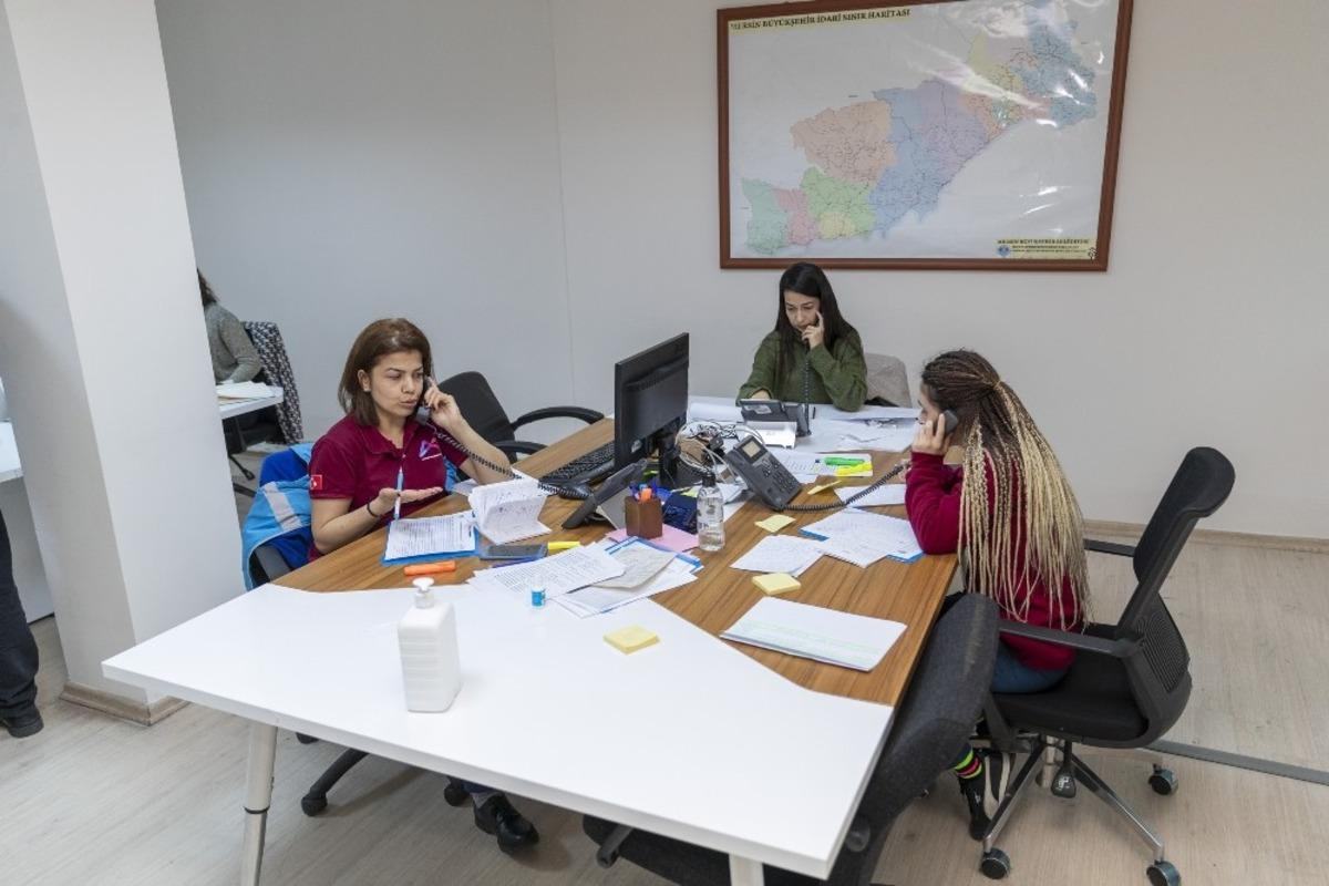 Kriz Merkezinde 65 yaş &uuml;st&uuml; vatandaşlara gıda ve ila&ccedil; yardımı i&ccedil;in yeni hat a&ccedil;ıldı