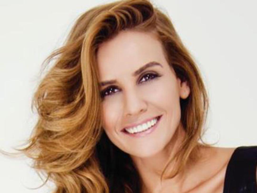 Esra Erol sunuculuğu kime devrediyor?