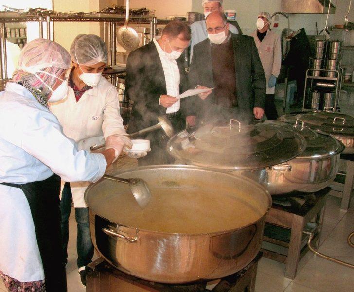 Kaymakam Mutlu’dan aşevinde hijyen incelemesi G3