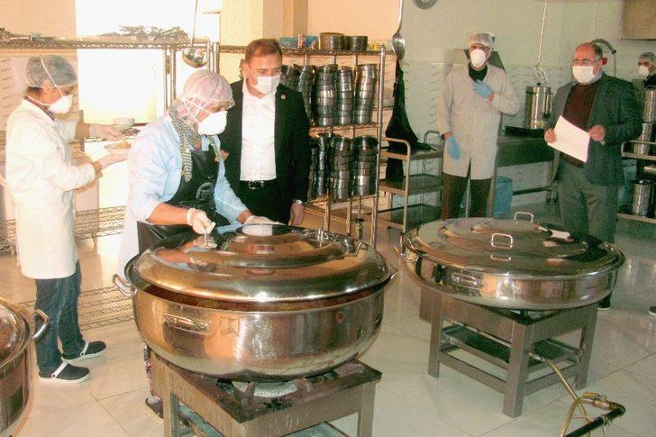 Kaymakam Mutlu’dan aşevinde hijyen incelemesi G4