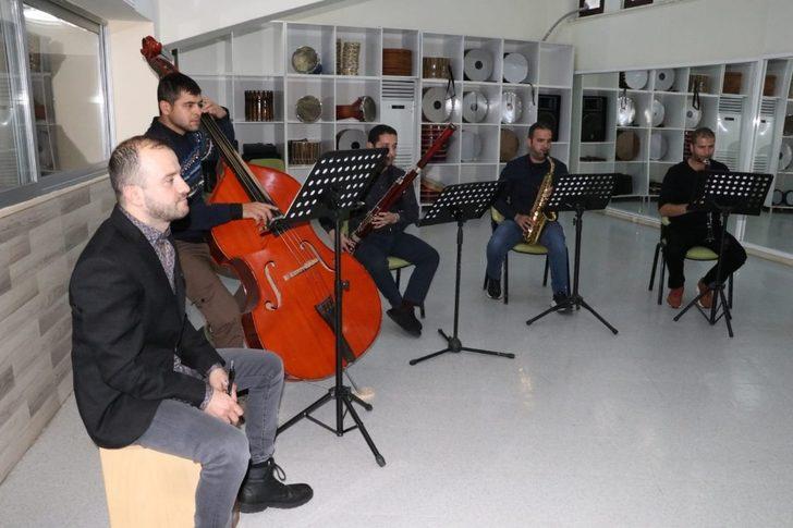 Büyükşehir Belediyesinden evde konser keyfi G3