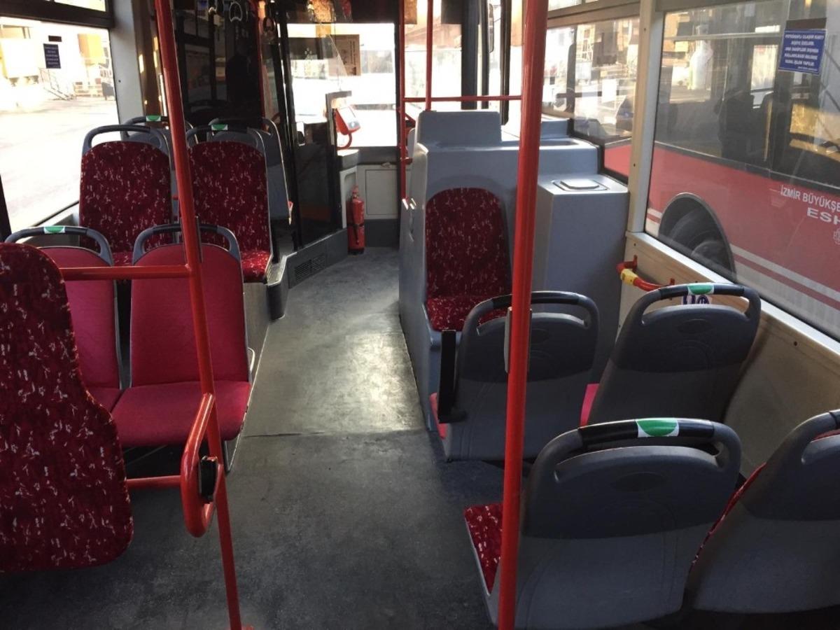 İzmir toplu ulaşımında &ldquo;yeşil koltuk&rdquo; uygulaması