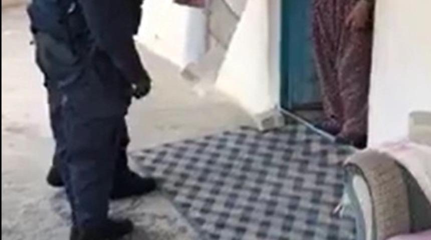 Evde tek yaşayan kadının ila&ccedil;larını jandarma tedarik etti