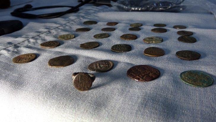 Muş’ta 1 milyon 250 bin dolar değer biçilen Tevrat ele geçirildi G3