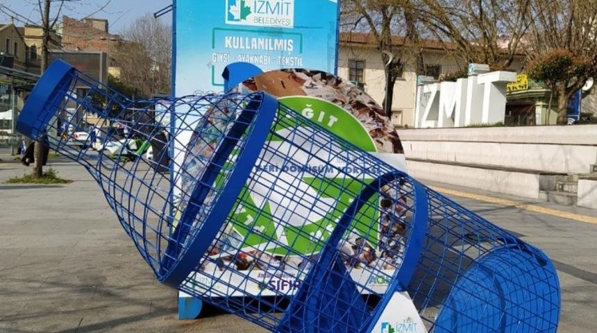 İzmit Belediyesi diğer hizmetleri de aksatmıyor