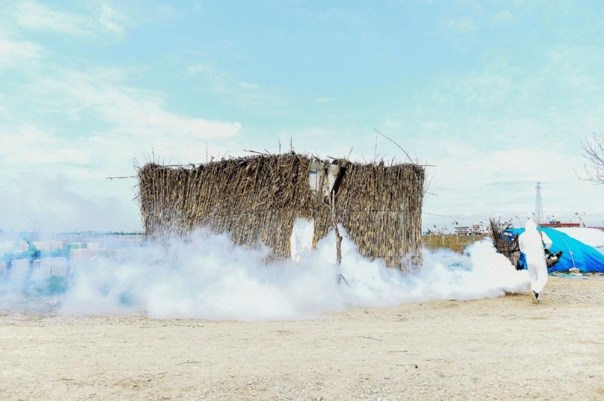 Tarım iş&ccedil;ilerinin &ccedil;adırları dezenfekte edildi