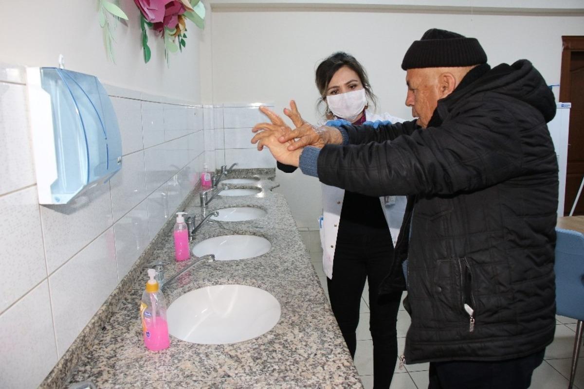 B&uuml;y&uuml;kşehir huzurevinde &ouml;nlemleri artırdı