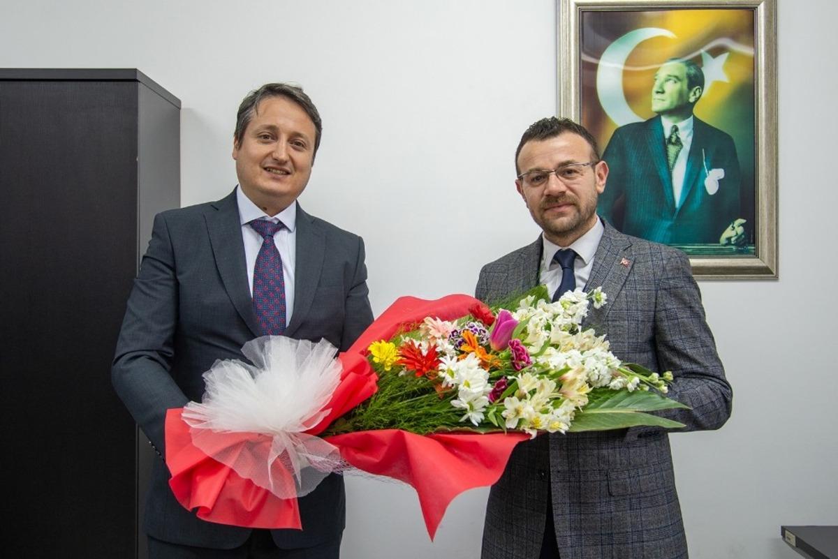 BŞE&Uuml;&rsquo;de devir teslim