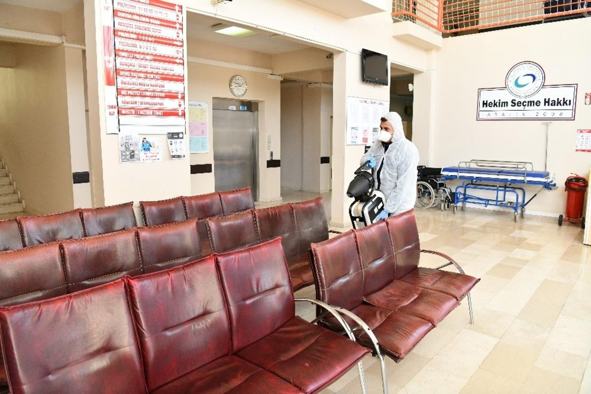 &Ccedil;ayırova dezenfekte ediliyor