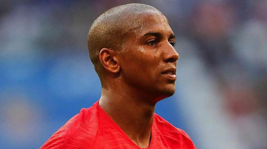 Interli Ashley Young koronavirüsten korunma tecrübelerini paylaştı