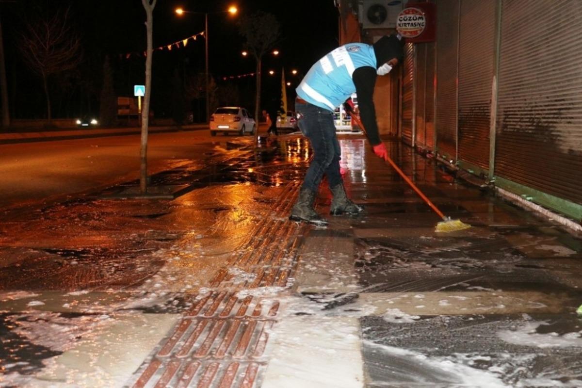 Ak&ccedil;akale&rsquo;de korona vir&uuml;s ile m&uuml;cadele s&uuml;r&uuml;yor