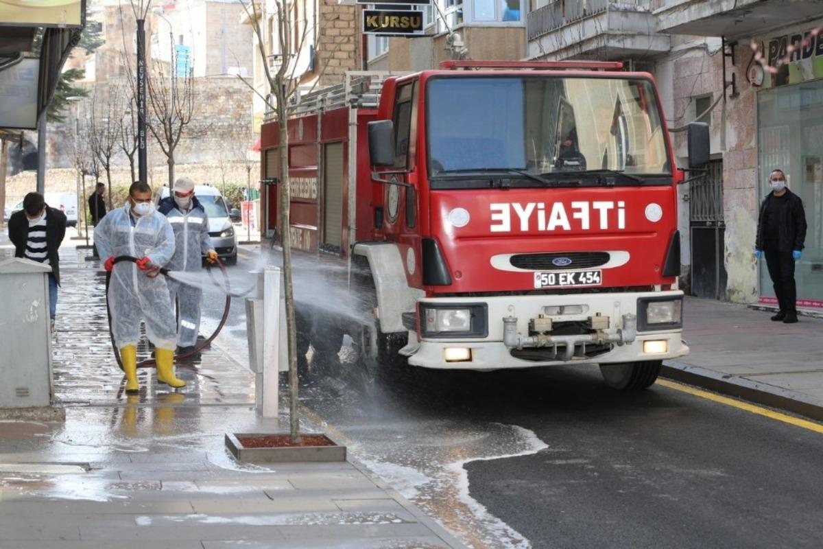 Nevşehir&rsquo;in d&ouml;rt bir yanı dezenfekte ediliyor