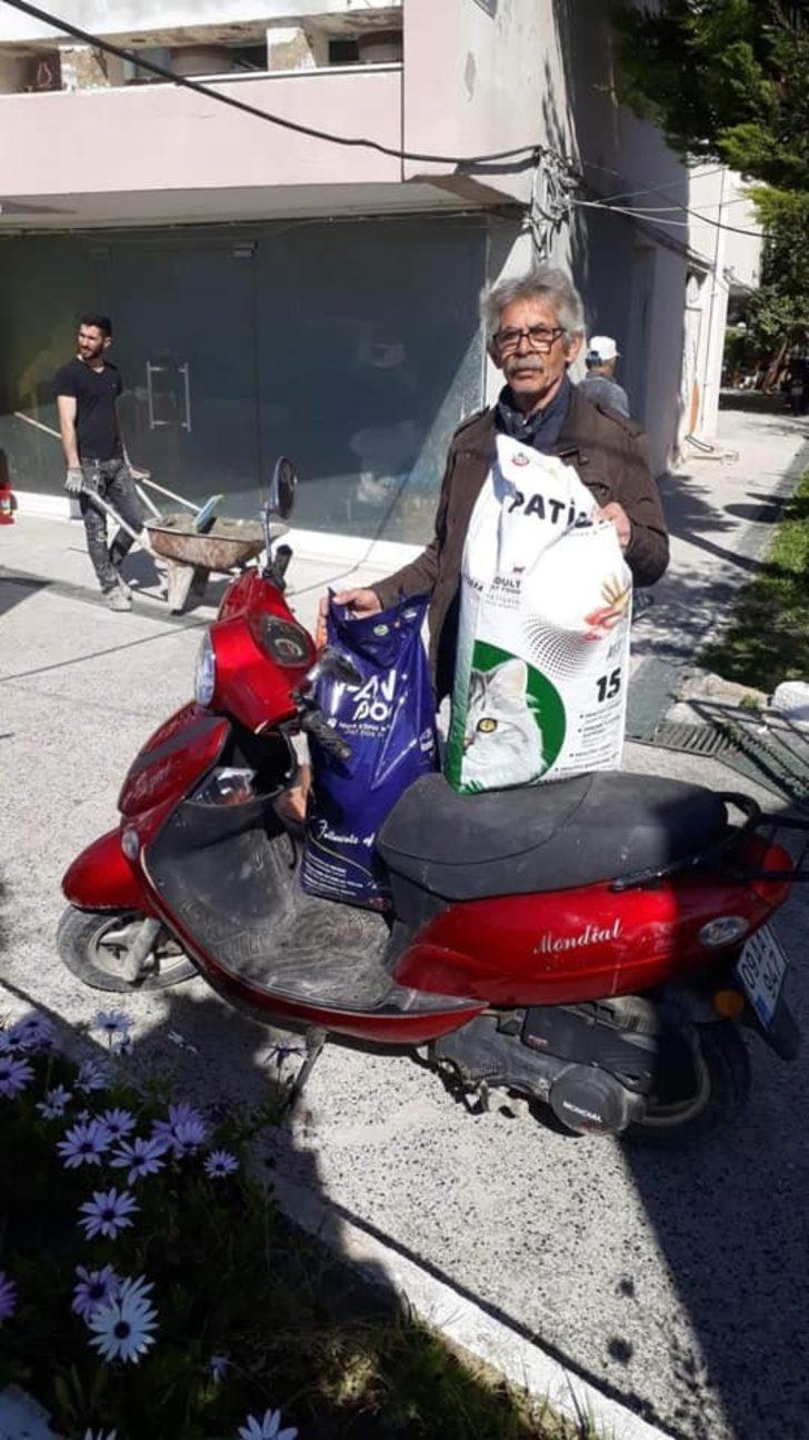 Kuşadası’nda sokak hayvanları için mama dağıtmaya başlandı G4
