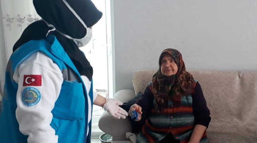 Kırşehirli gurbet&ccedil;i, ailesi i&ccedil;in e-posta yazarak sağlık m&uuml;d&uuml;rl&uuml;ğ&uuml;nden destek istedi