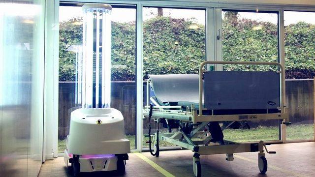 Koronavirüsle mücadeleye yardım eden robotlar