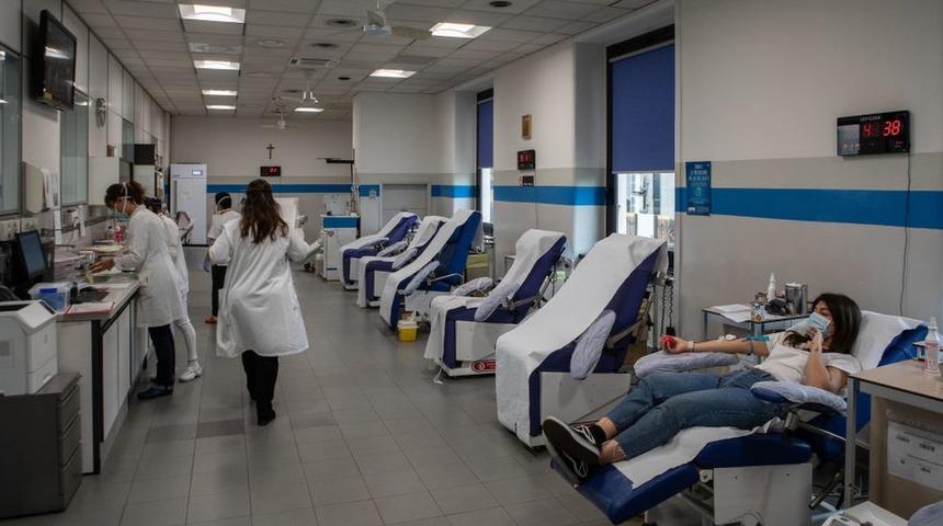 Koronavir&uuml;s: İtalya'daki &ouml;l&uuml;mlerin &ccedil;oğunluğu neden Lombardia'da?