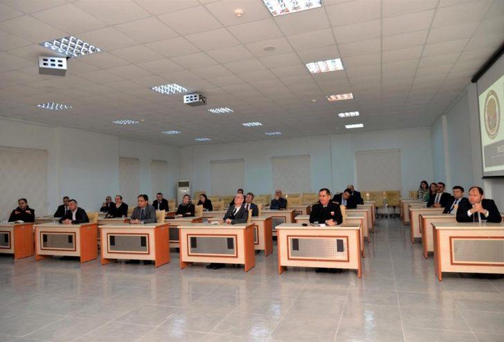 Vali Şentürk: ’’Vatandaşımızın moral ve motivasyonunu yüksek tutacak anlayışıyla görev yapacağız’’ G3