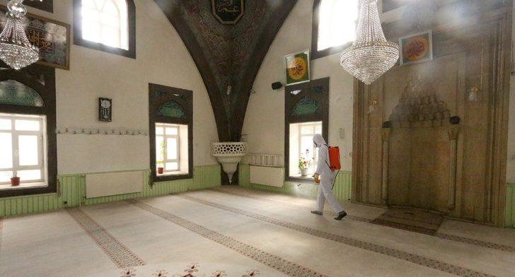 Büyükşehir kenti 7/24 dezenfekte ediyor G5