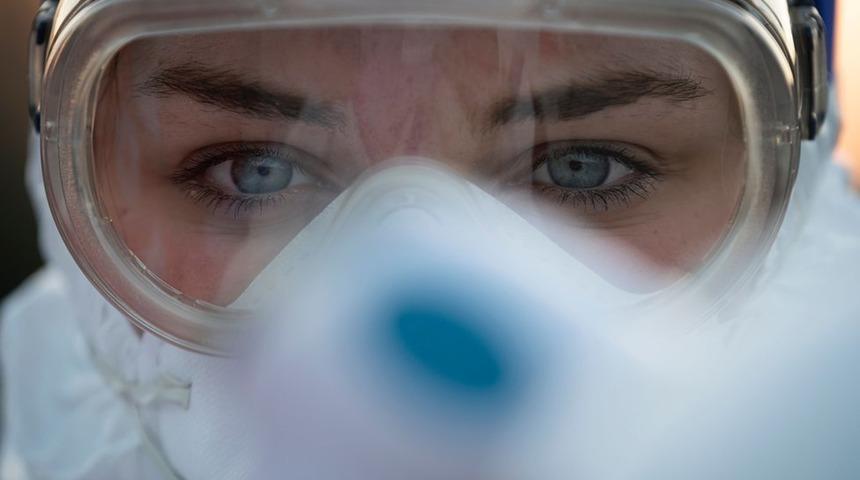 Koronavir&uuml;s salgını: Hangi aşamadayız, vaka ve &ouml;l&uuml;m sayısını &ouml;ng&ouml;rmek m&uuml;mk&uuml;n m&uuml;?