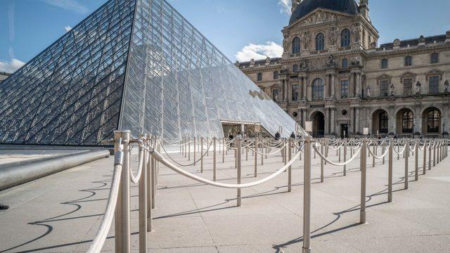 An unthinkable scene: empty rows outside the Louvre, the world's most visited museum